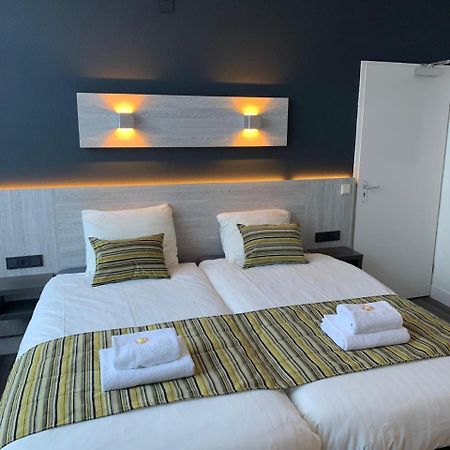 Hotel & Appartementen Royal 사스반겐트 외부 사진