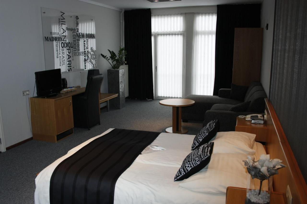 Hotel & Appartementen Royal 사스반겐트 객실 사진